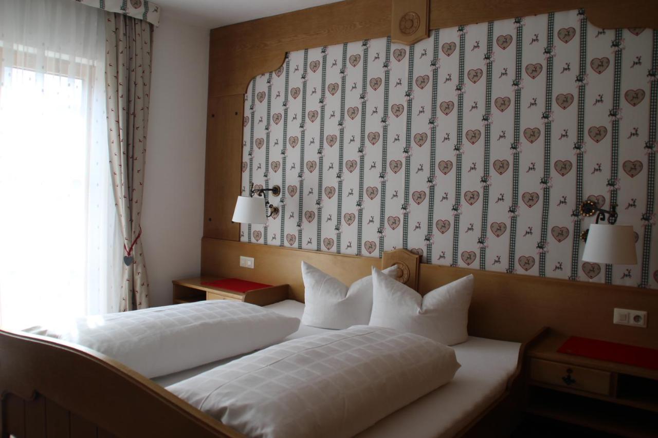 Gaestehaus Zunterer Wallgau Habitación foto